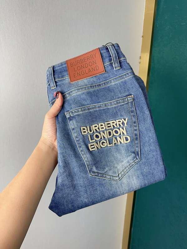 ブランドジーンズ正面デザイン